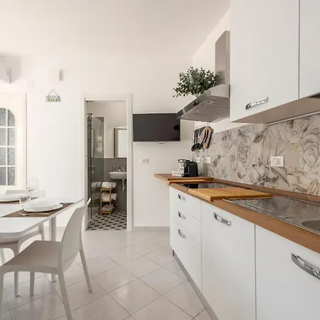 בית נופש Piazzetta Al Mare פלרמו